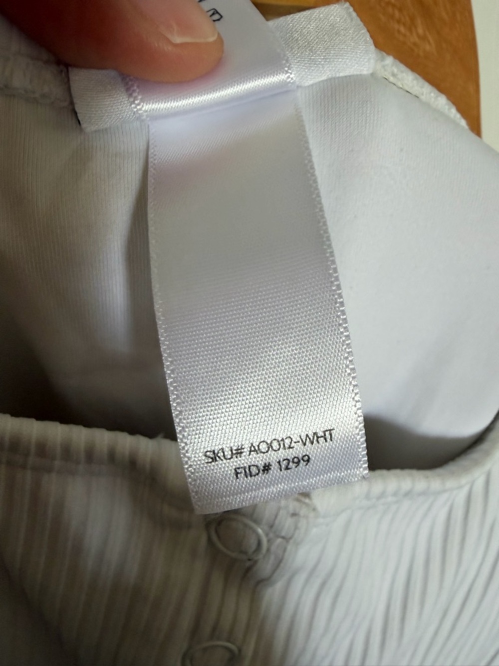 Andie White Swim Malibu One Piece Ribbed Button Swimsuit size Small EUC - Picture 7 of 9